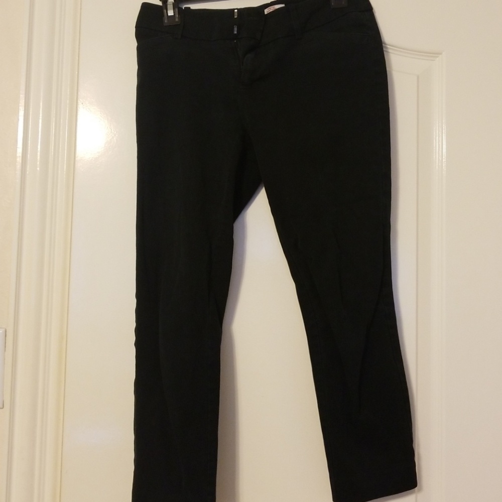Black faded Capri
